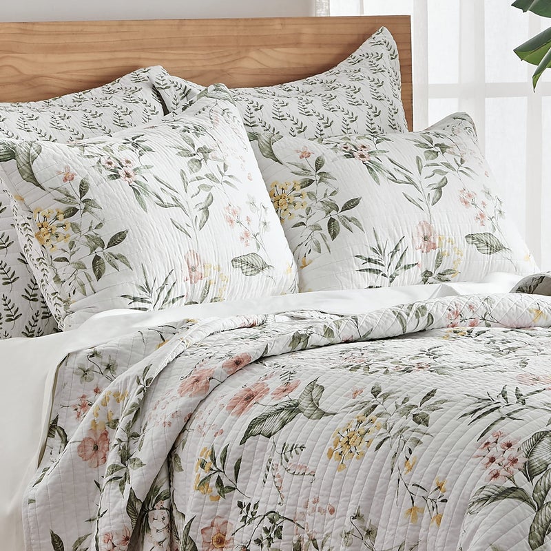 Levtex Home Viviana Reversible Full/Queen Quilt Set (88x92in) with 2 Pillow Shams (26x20in) - Floral - Blush, Green, White - Cotton Full/Queen Size Quilt Bedding Set - Lightweight, Soft, Pre-Washed - Image 5